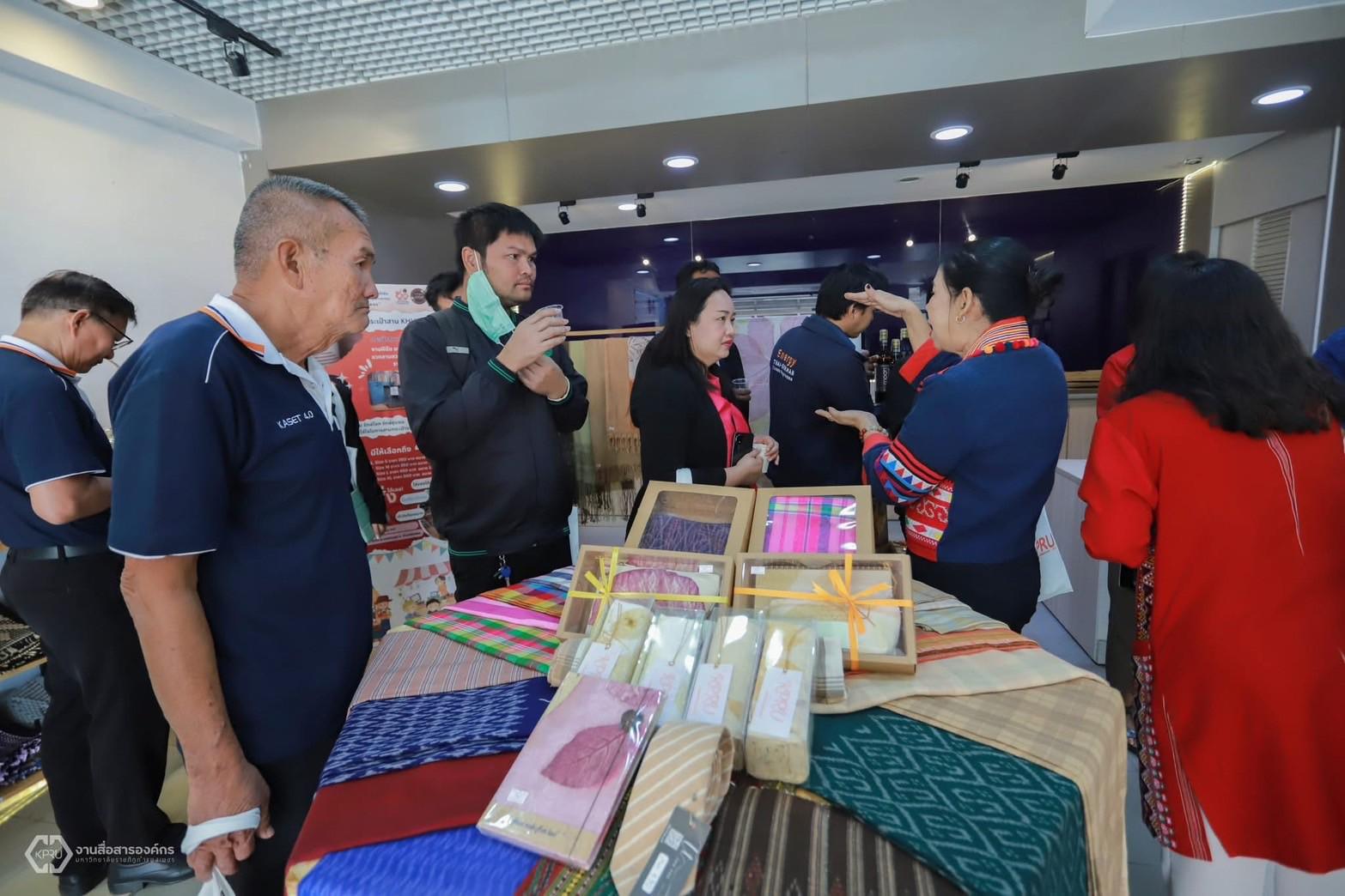 10. พิธีเปิดศูนย์การเรียนรู้ตลอดชีวิตและพัฒนามาตรฐานวิชาชีพ (Lifelong Learning and Professional Standards Development Center: LPC)